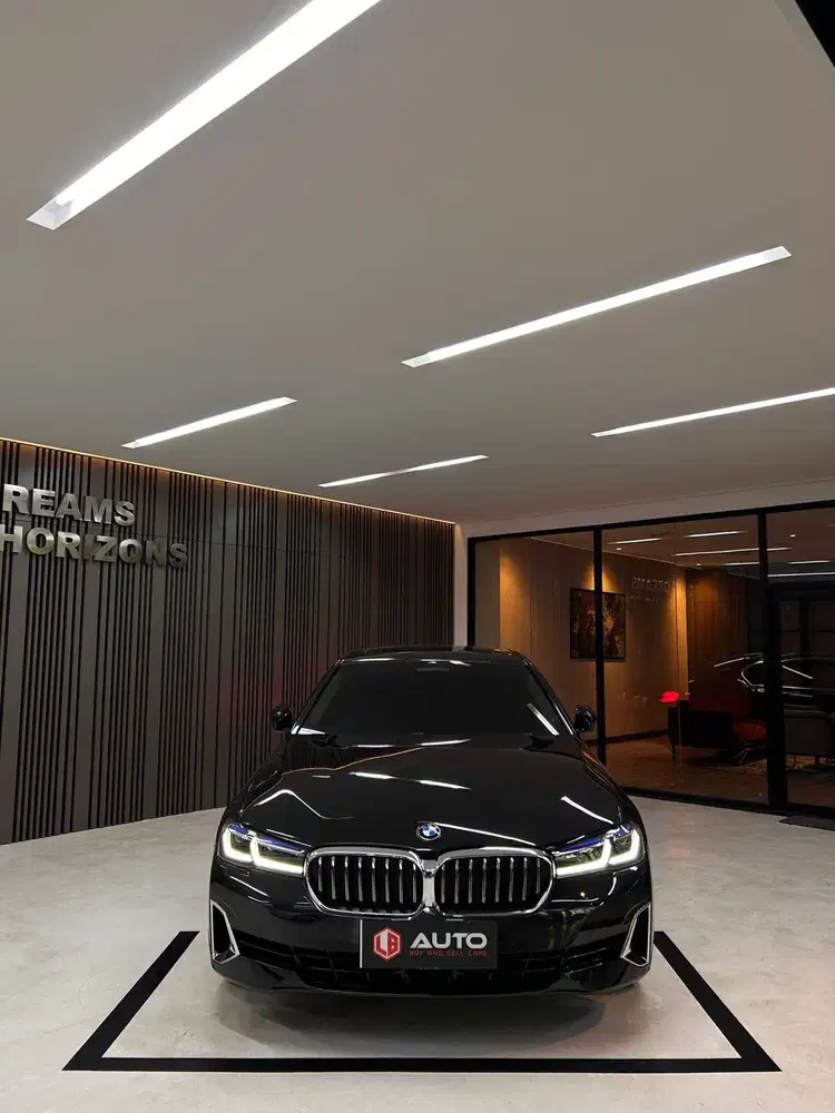 BMW 530i G30 Opulence LCI AT 2023 Hitam Km9rb B1959SAS