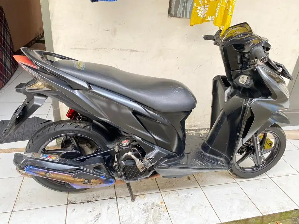 Jual motor Vario pemakaian baru 2 tahun