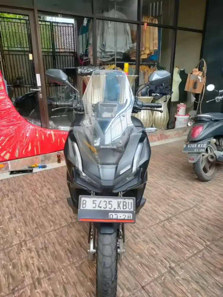 ADV ABS 2023 HITAM DOFF