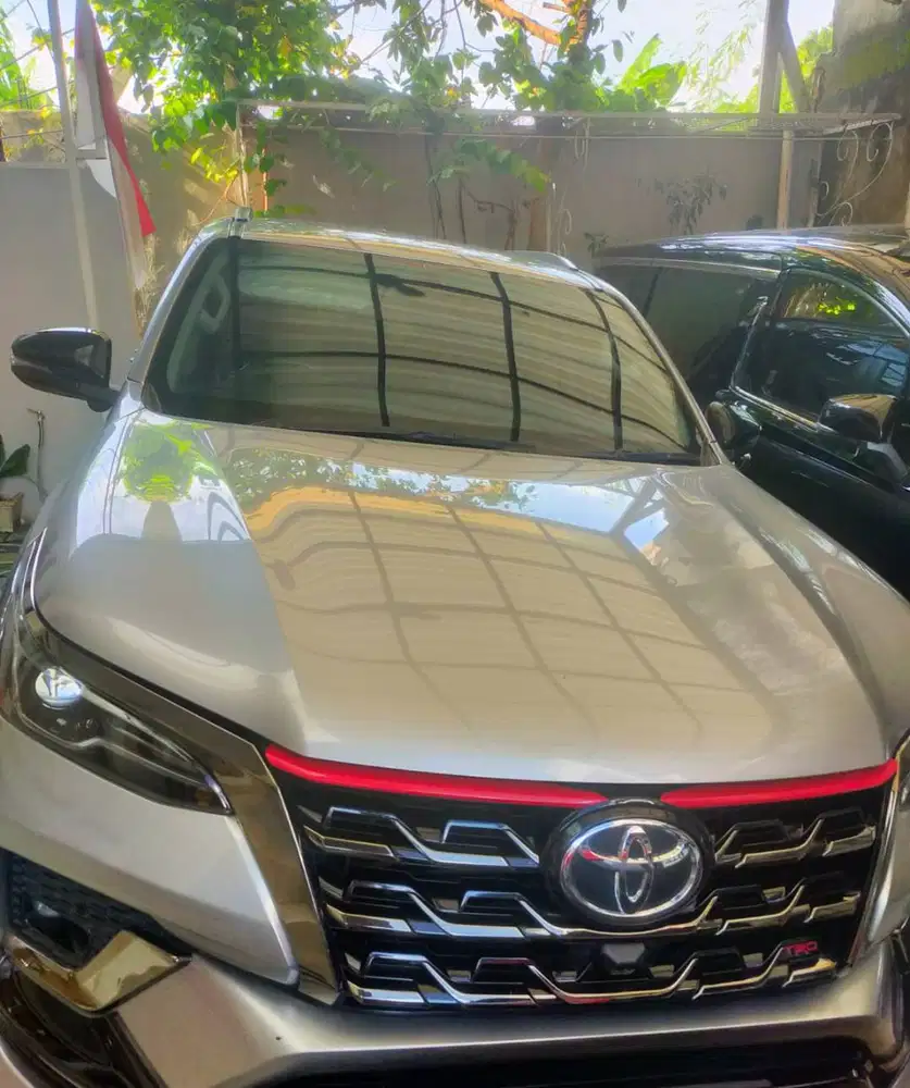 Jual TOYOTA FORTUNER 2021 TRD Sportivo Diesel 2.4 Tipe tertinggi