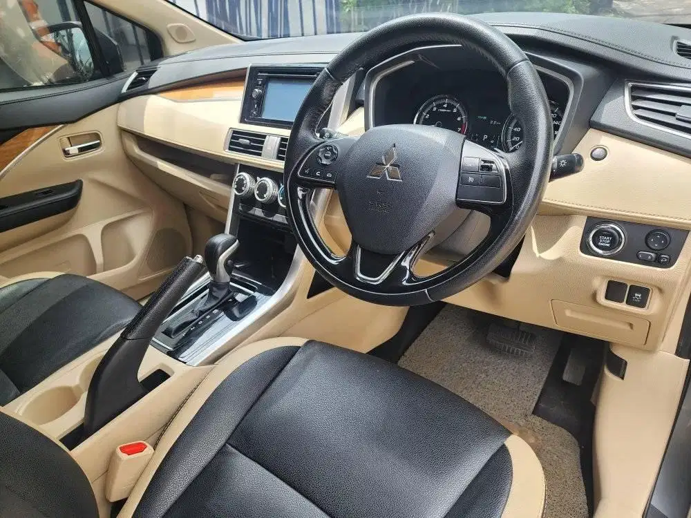 [CASH] MITSUBISHI XPANDER ULTIMATE AT 2019