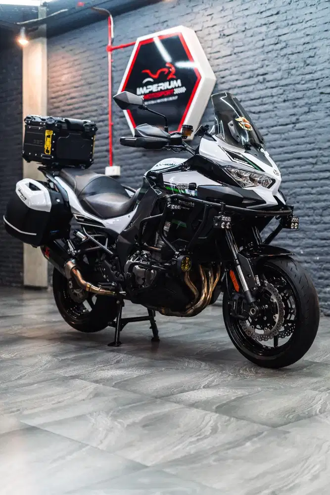 Versys 1000 2021 White Colour