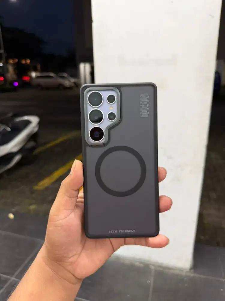 Samsung S25Ultra Like New