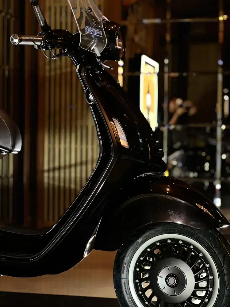 Open PO vespa 946 horse