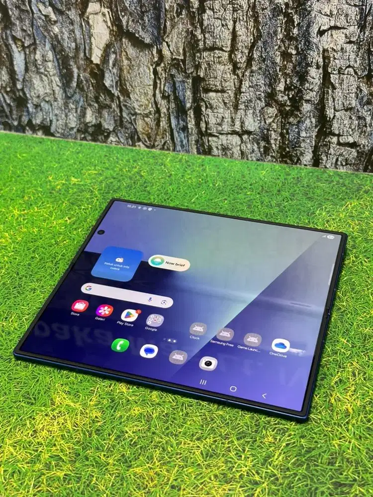 Samsung  Z Fold 7 Ram 16/1TB Full Set Original Garansi Resmi