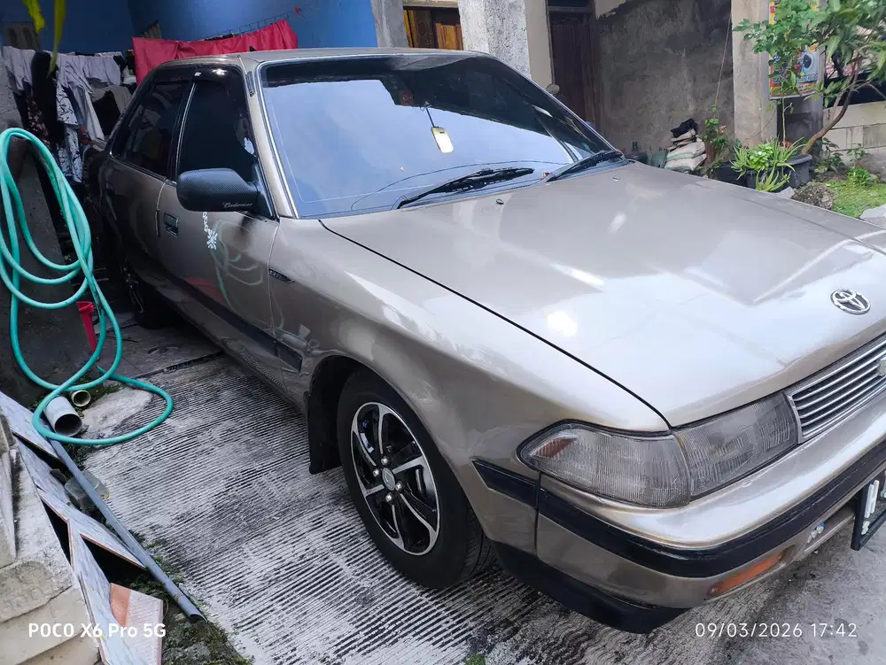 Toyota Corona 1989 Bensin