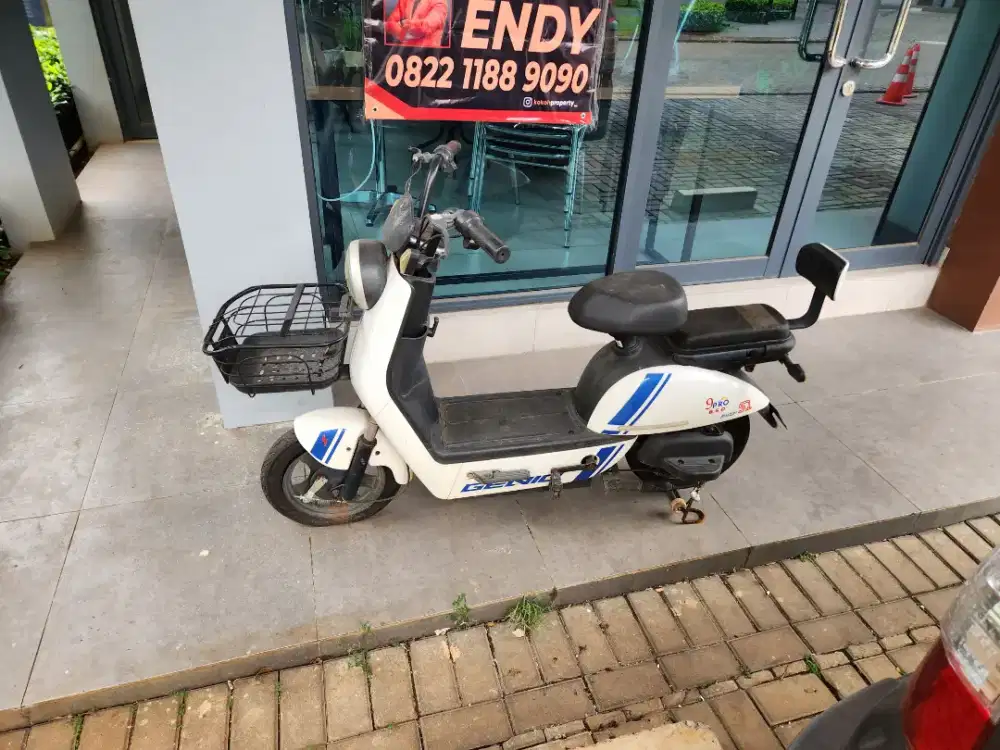 Sepeda Listrik Bekas Genio