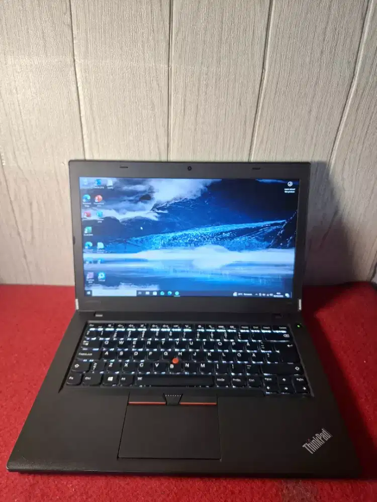 Lenovo Thinkpad T460 Core i5 Gen6 Ram8Gb Ssd256Gb Mesin Bandel