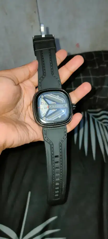 SEVENFRIDAY SF-M3 / 01-R 349