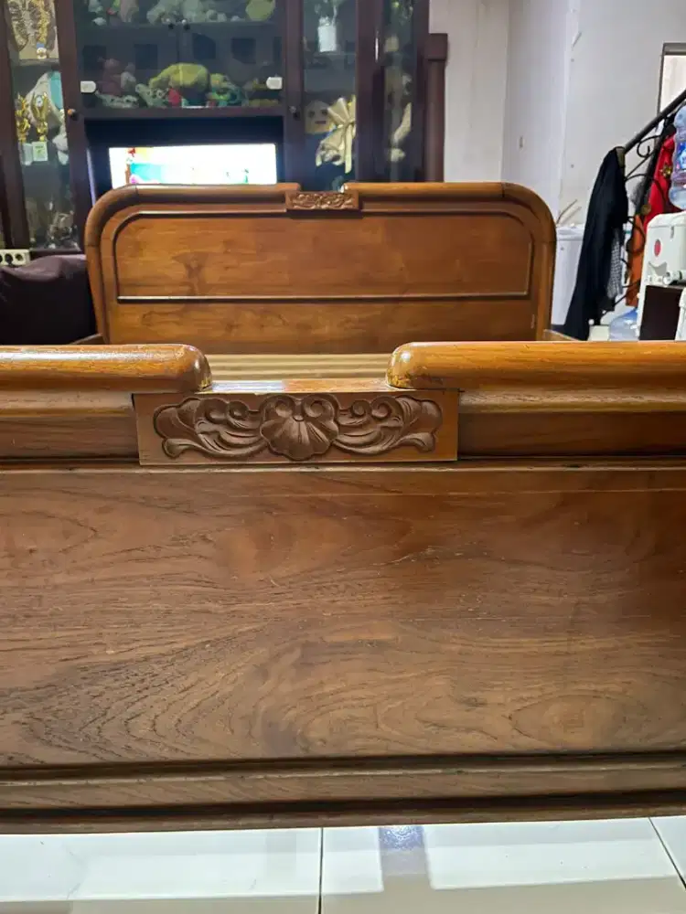 Dijual Divan / Dipan Kasur Kayu Jati