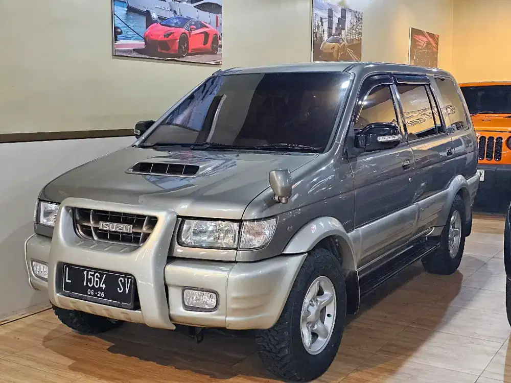 Isuzu Panther Touring 2003 Automatic
