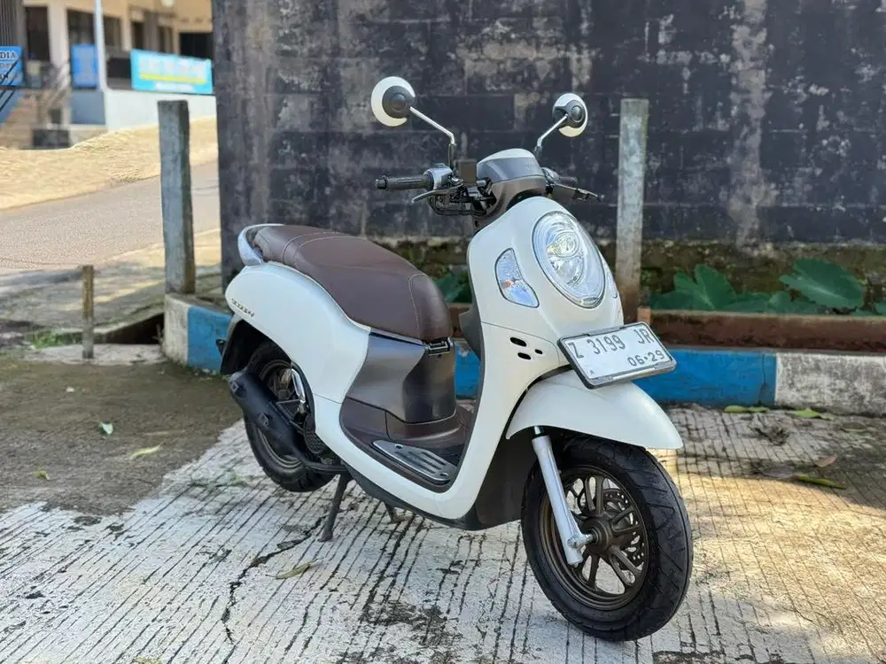 SCOOPY PRESTIGE 2024