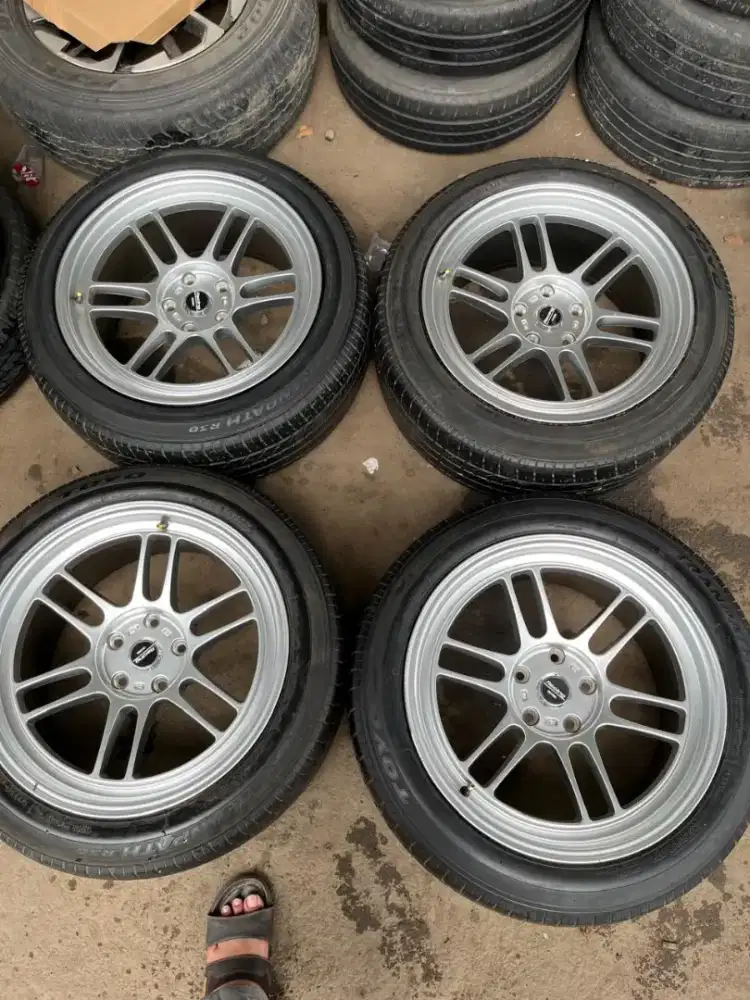 Velg Enkei RPT ring 18 lebar 9 pcd 5x114,3 ET 25 ban 235/50 R18