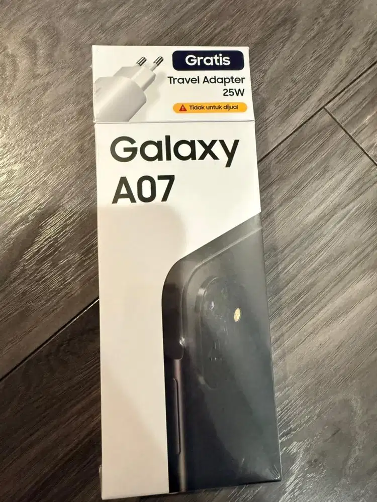 Samsung Galaxy A 07 (4/64 GB) Black + CHARGER