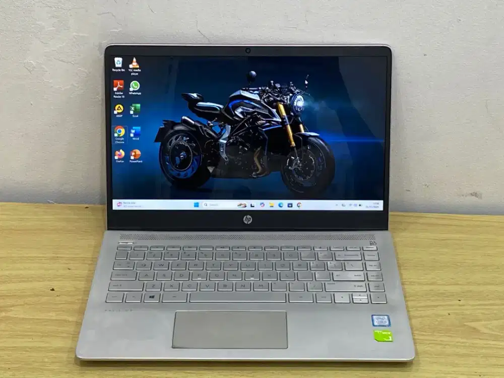 HP Pavilion 14-bf0xx/ processor Intel Core i5-7200U RAM 8GB SSD 256GB