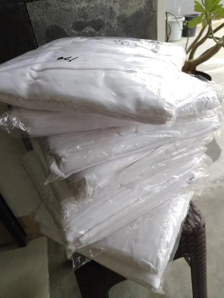 Sprei Linen Putih 10 pcs ukuran 120 x 200 cm BONUS mug KERAMIK 17 pcs