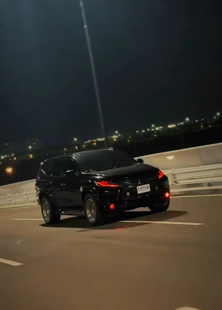 Pajero sport 2018 dakar 4x2