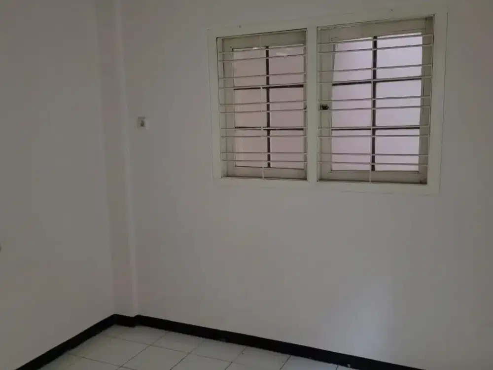 rumah di suryalaya buah batu dekat mall dan sekolah