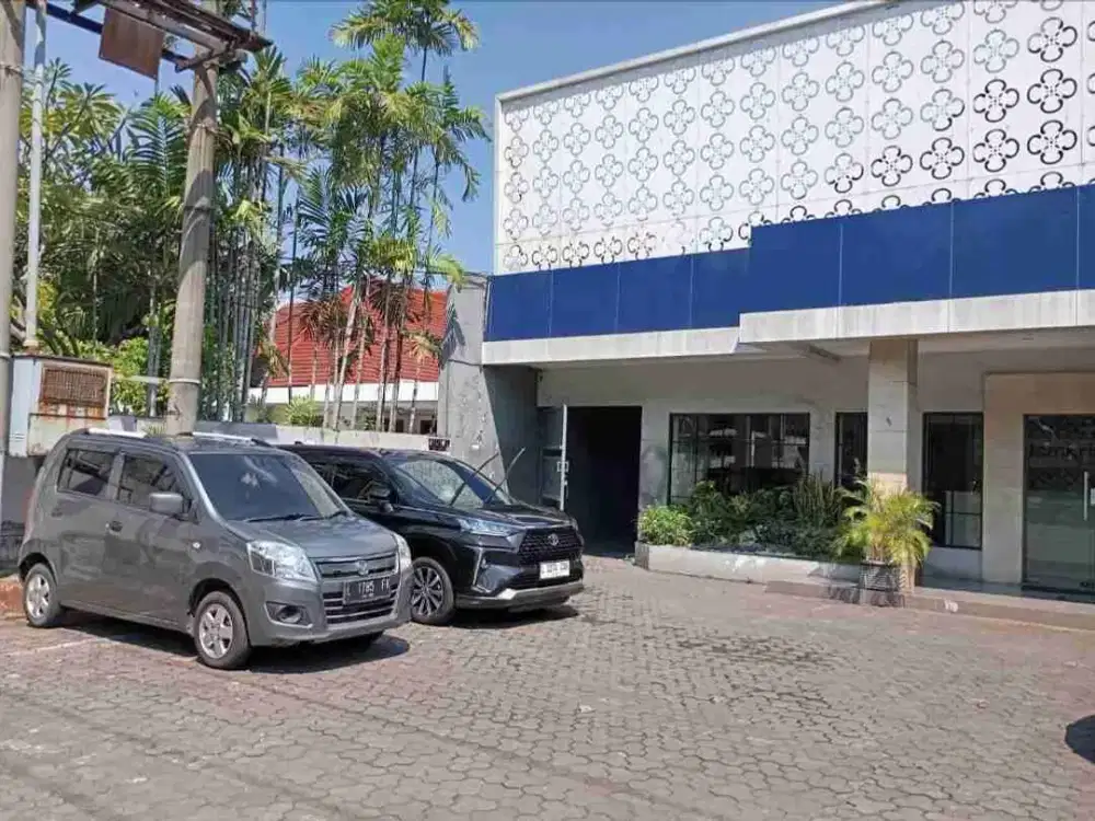 DISEWAKAN  RMH EX KANTOR PUSAT KOTA Jl. DIPONEGORO , COCOK UNTUK KANTOR, KLINIK, RESTO&CAFE, MINIMARKET