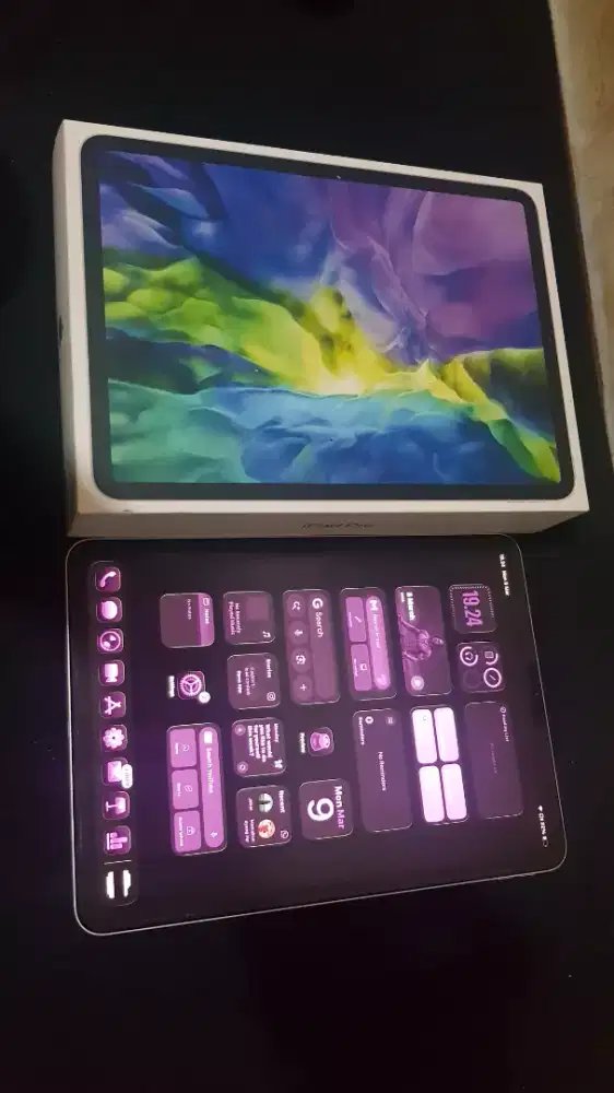 JUAL IPAD PRO 11 INCH WIFI 2020 LIKE NEW SILVER