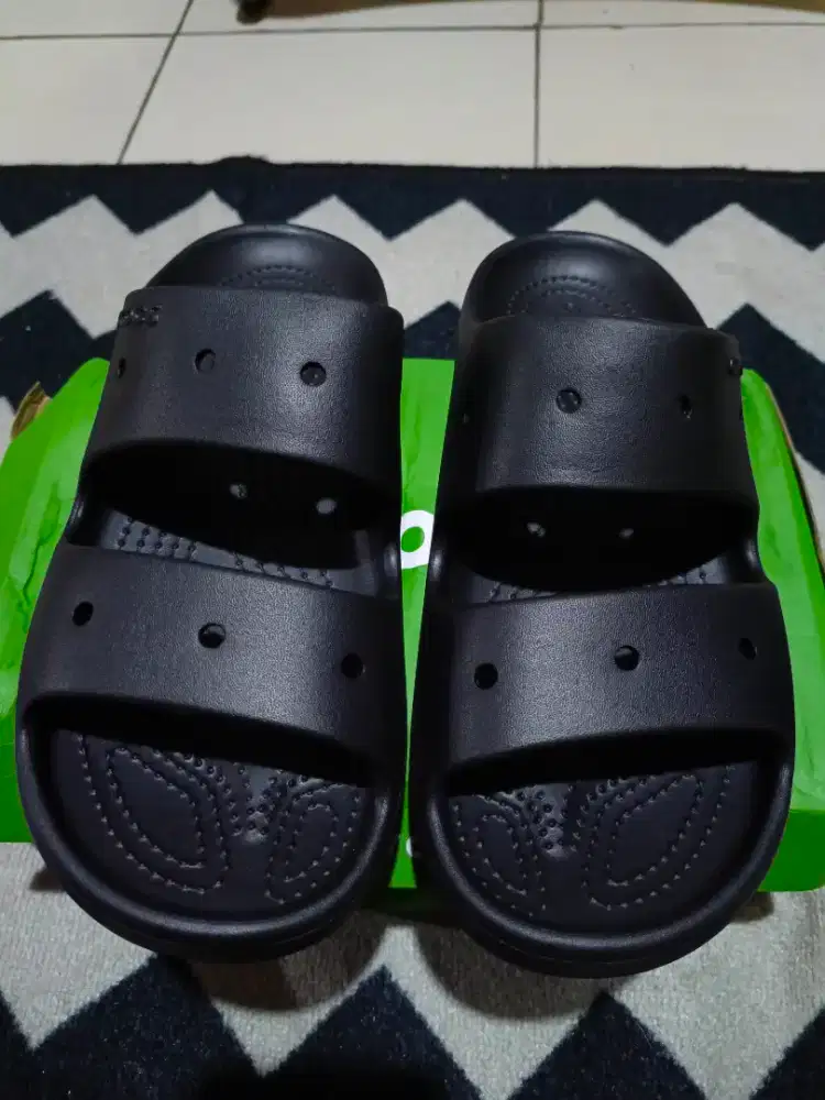 Sandal crocs size 44