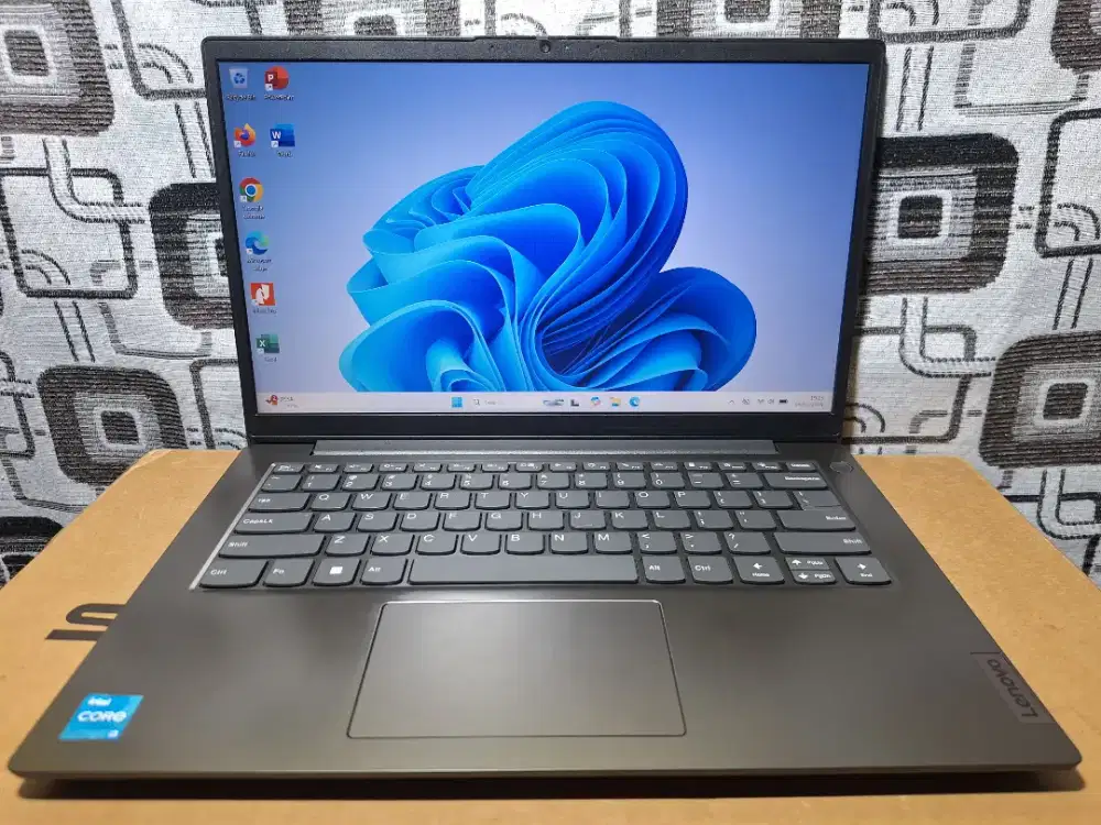 Laptop Lenovo V14 G3 Core i3 gen 12 ram 8gb SSD layar FHD Garansi ON
