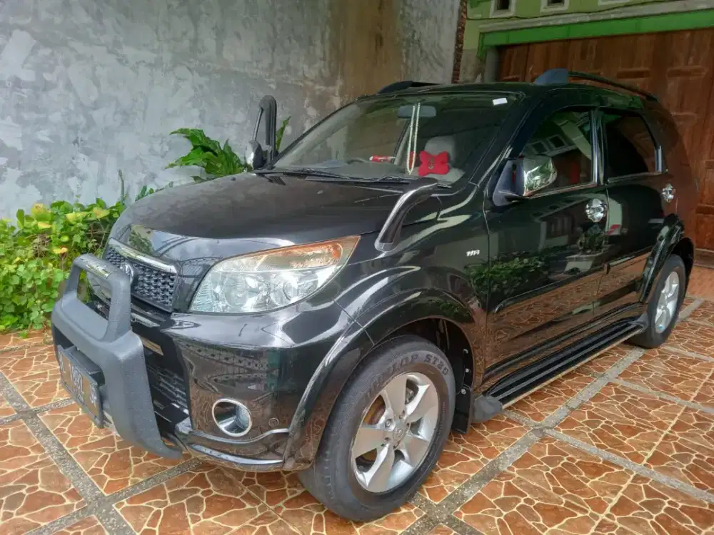 Dijual 1 unit Toyota Rush thn 2011 akhir