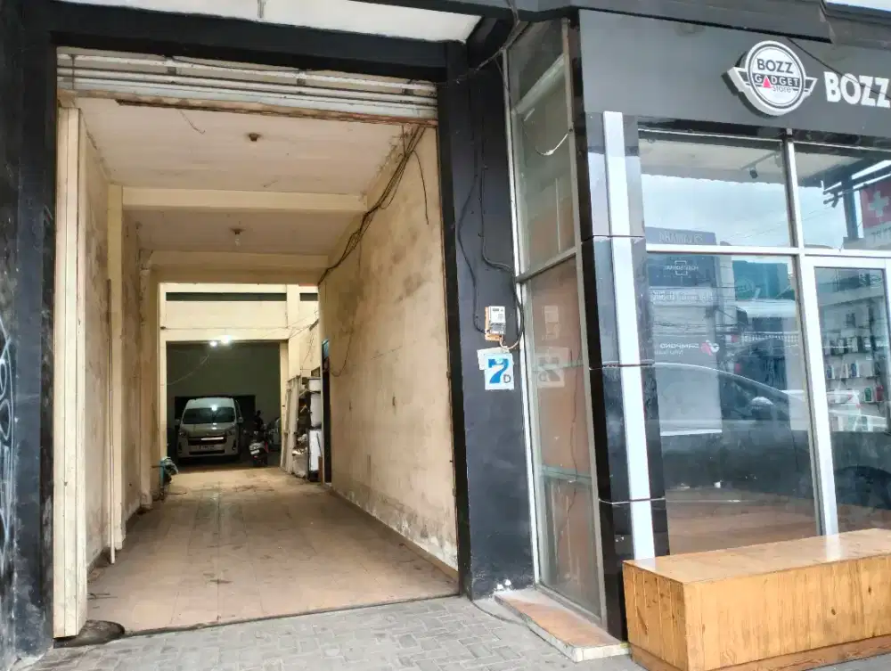 Dijual gedung komersiil