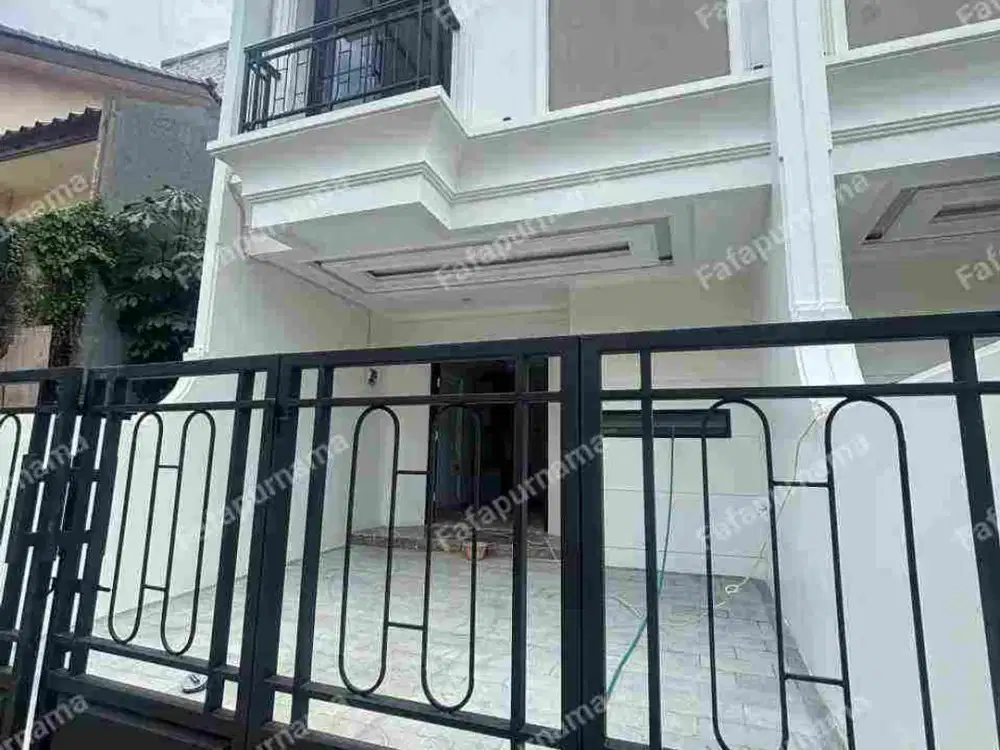 2 lantai siap Huni di jalan kartini Dekat sekali ke stasiun depok lama