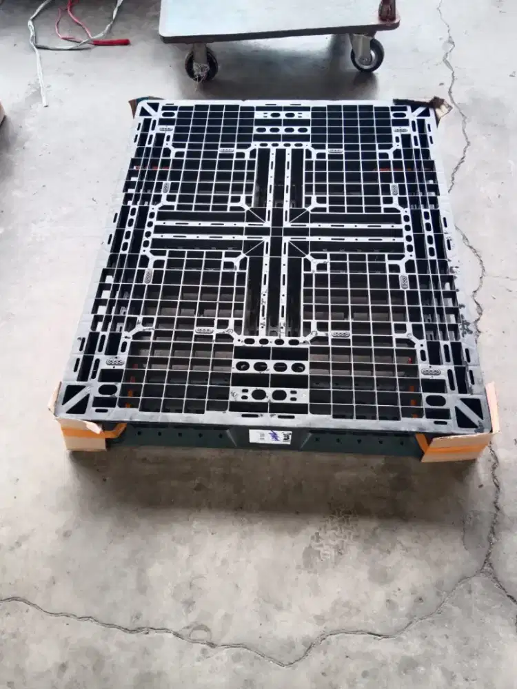 Palet plastik baru tebal berkualitas