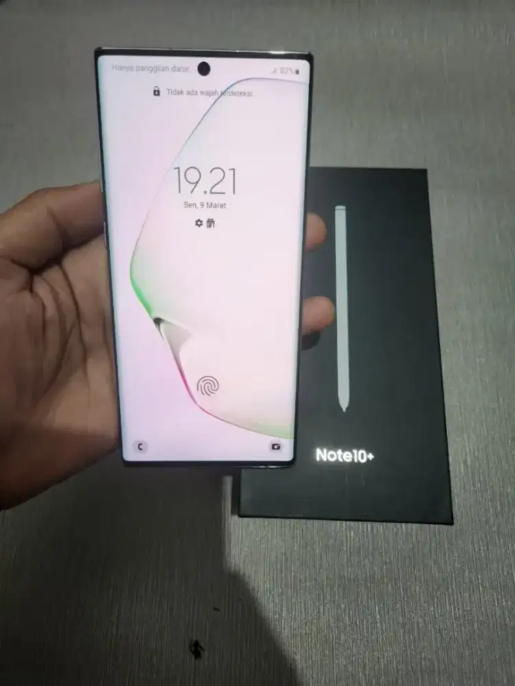 Samsung note 10 plus 12/256
Fulset
No minus