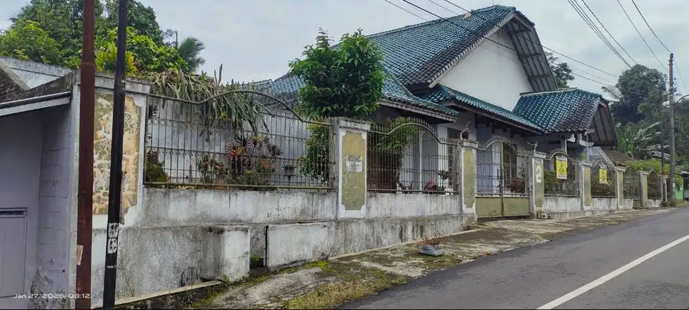 Rumah Luas depan RS Hermina Salatiga