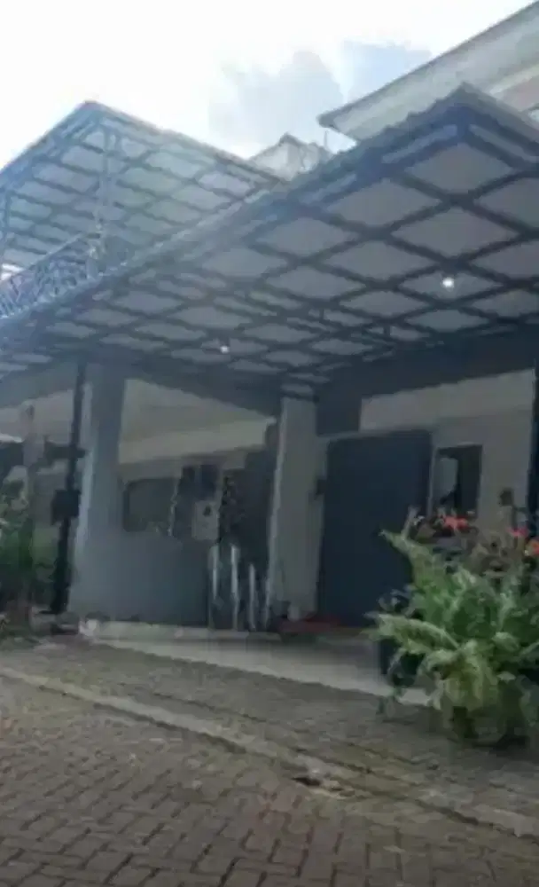Kanopi masa kini