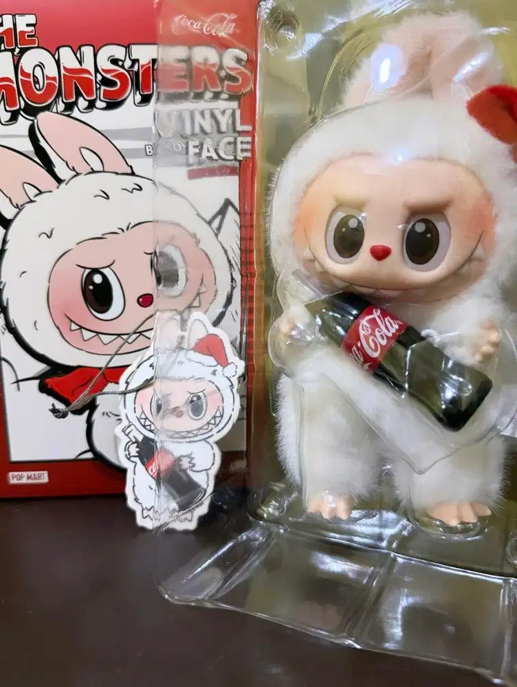 FIGURE POPMART LABUBU CRYING