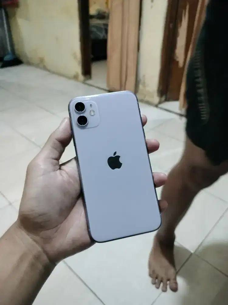 iPhone 11 64gb inter