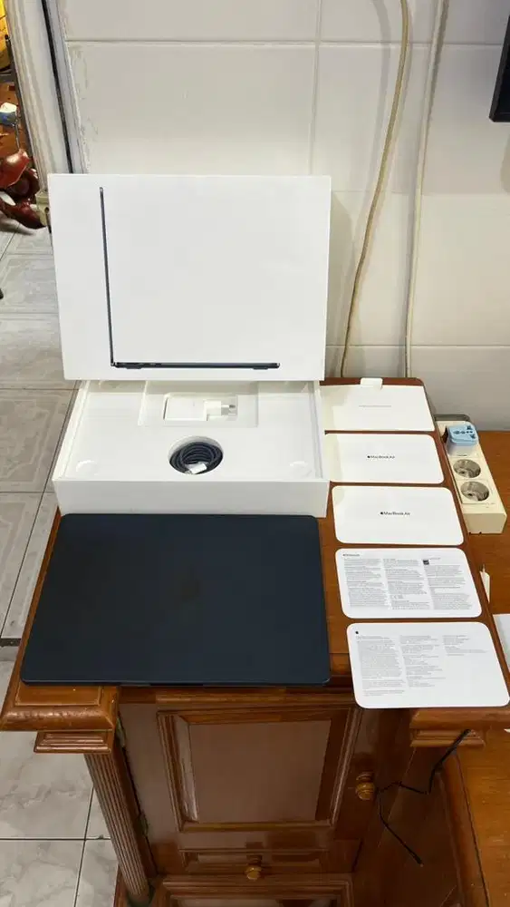 Macbook Air M2 8/256GB Fullset IBox