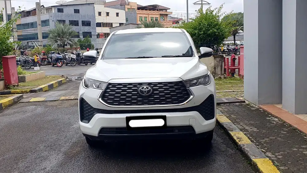Km26rb toyota kijang innova zenix v bensin non hybrid 2025 putih