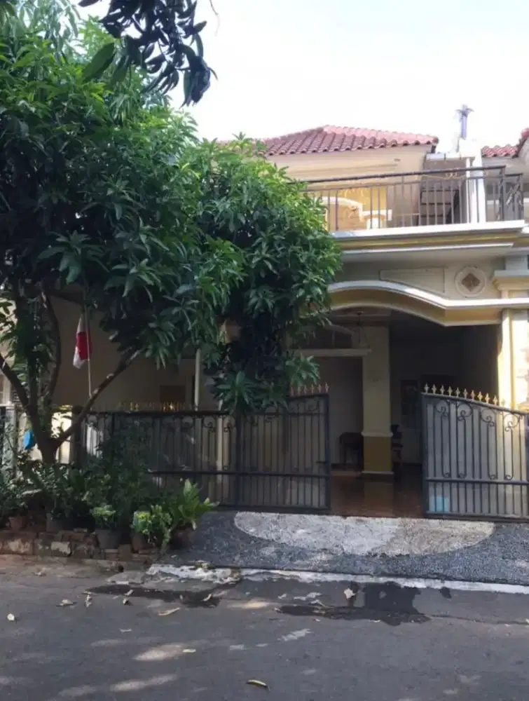 Dijual rumah cepat di royal residence Jaktim