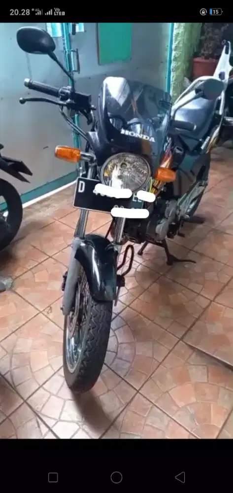 Barang Simpanan Honda Tiger thn 2005, km 8 ribuan