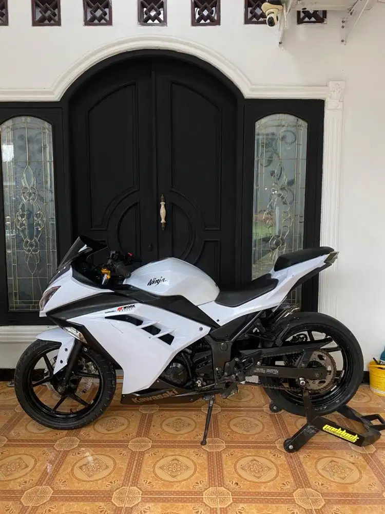 NINJA 250fi ISTIMEWA