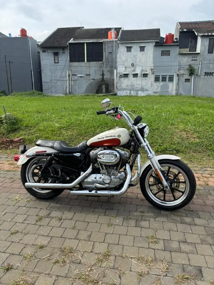 *SPORTSTER XL883 SUPERLOW CUSTOM 2014*