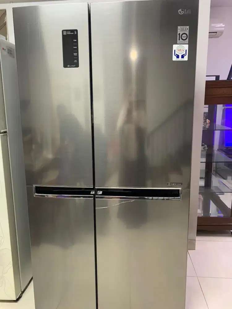 Dijual Kulkas LG Besar 2 pintu vertikal