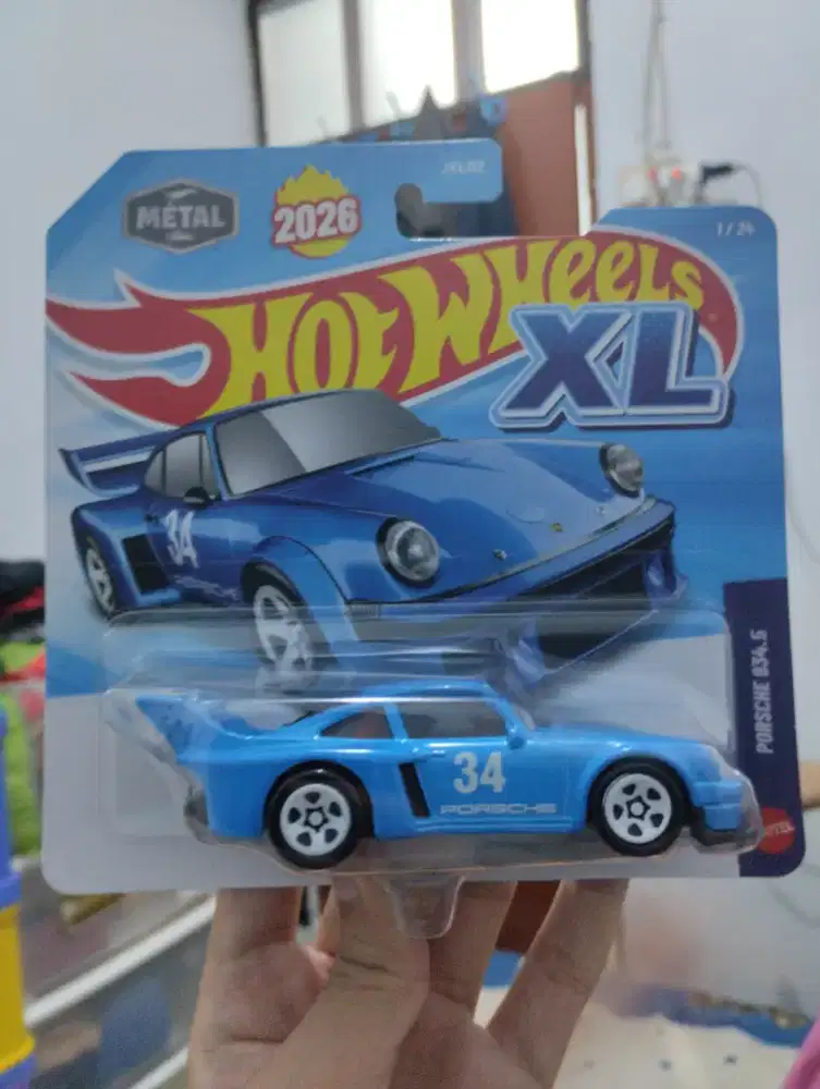 Hotwheels porsche 934.5 XL diecast