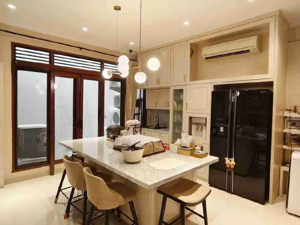 Gading residence Rumah Bagus 2 lantai siap huni 8 x 18 hanya 4.5*M-an mau ?