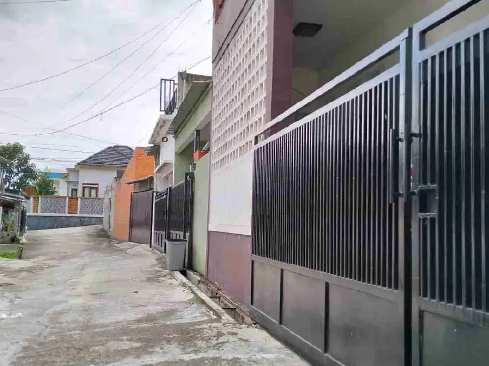 KOMPLEK JATI INDAH UBER 2LANTAI MINIMALIS MURAH 630JT NEGO