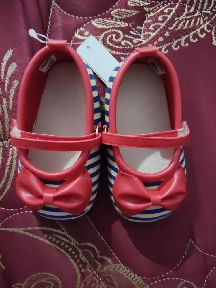 Obral sepatu freddie the frog original