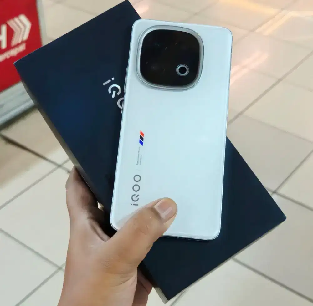 iqoo 13 5g 12/256Gb Garansi on