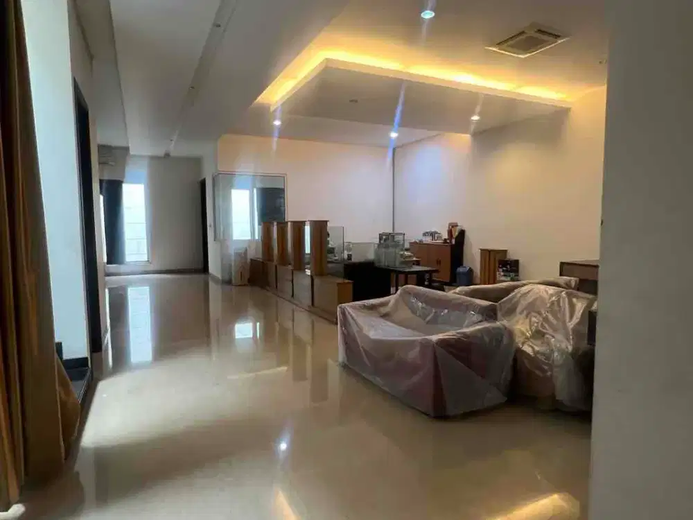 Villa Artha Gading Dijual