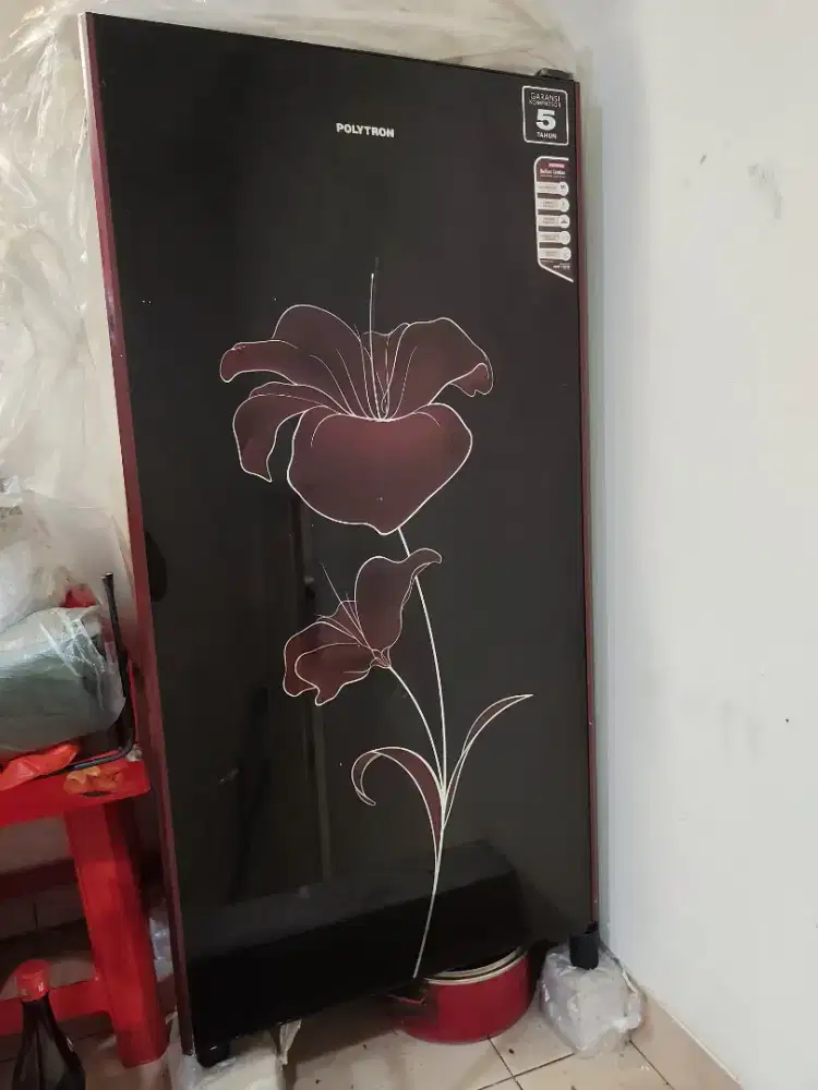 Dijual kulkas bekas / second 1 pintu Polytron