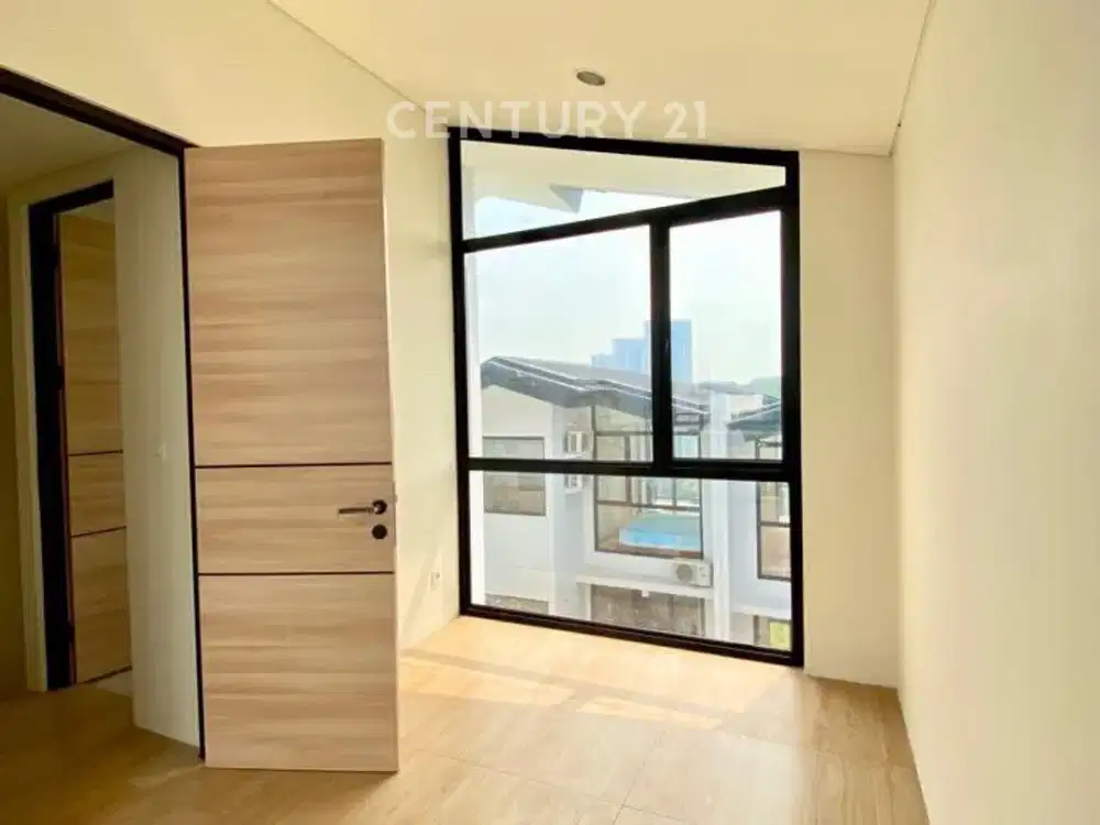 Rumah Siap Huni 2 Lantai Waterfront Di Uptown Lippo Cikarang